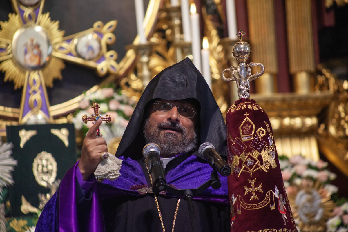 Ամեն. Սրբազան Պատրիարք Հօր Սուրբ Զատկի Պատգամը